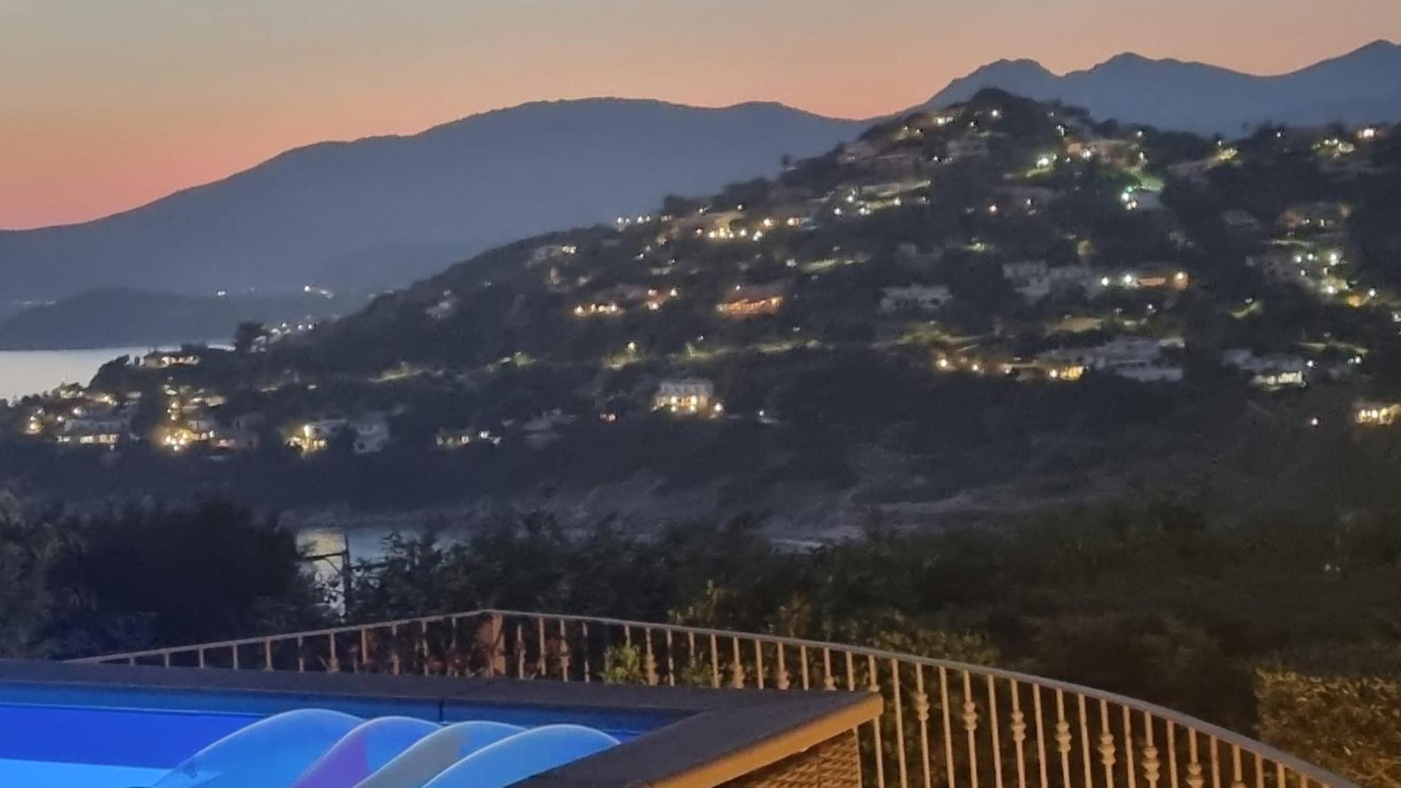 Villetta With Heated Pool And Panoramic View Torre delle Stelle Exteriér fotografie